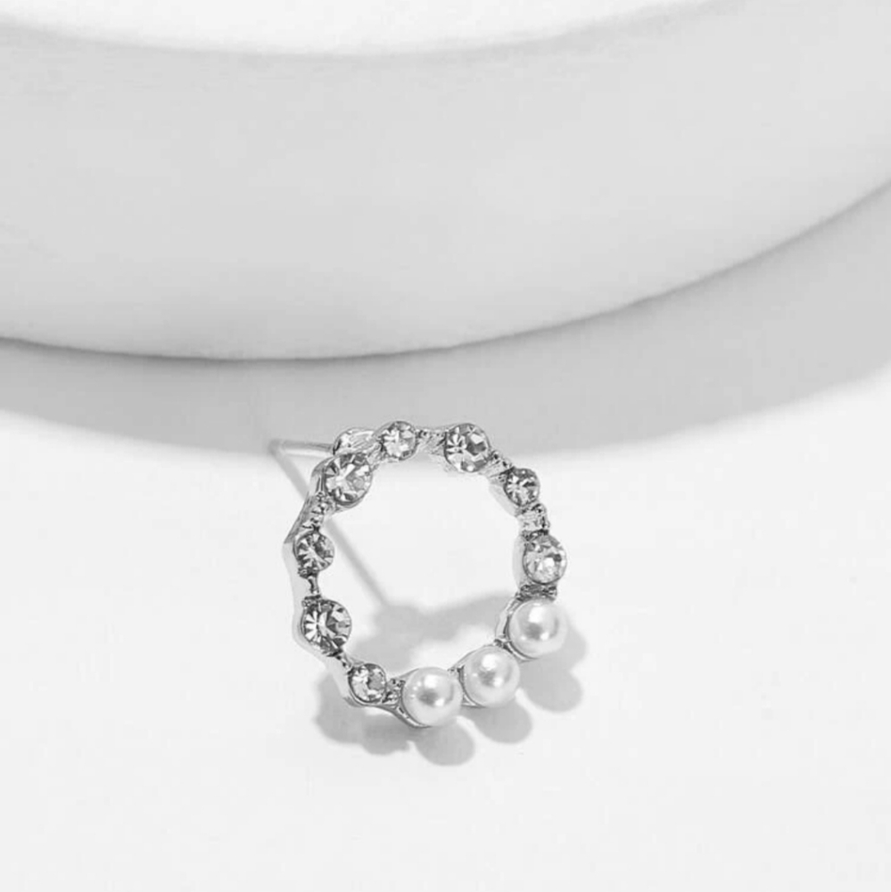 *Loren* Pearl and Stone Earrings - Picture 2 of 5